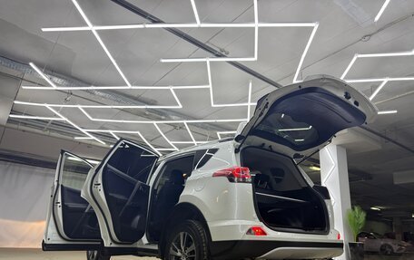 Toyota RAV4, 2015 год, 2 550 000 рублей, 20 фотография