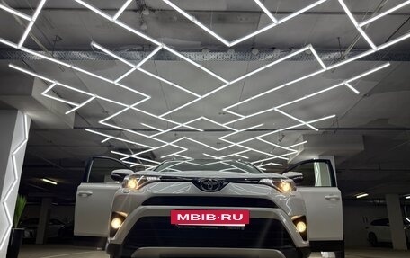 Toyota RAV4, 2015 год, 2 550 000 рублей, 18 фотография