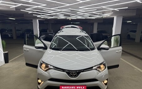 Toyota RAV4, 2015 год, 2 550 000 рублей, 17 фотография