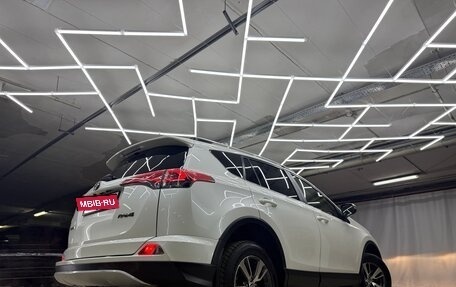 Toyota RAV4, 2015 год, 2 550 000 рублей, 12 фотография