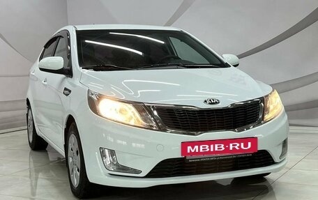 KIA Rio III рестайлинг, 2013 год, 930 000 рублей, 4 фотография