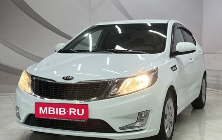 KIA Rio III рестайлинг, 2013 год, 930 000 рублей, 2 фотография