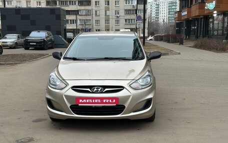 Hyundai Solaris II рестайлинг, 2014 год, 760 000 рублей, 4 фотография