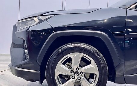 Toyota RAV4, 2020 год, 2 650 000 рублей, 9 фотография