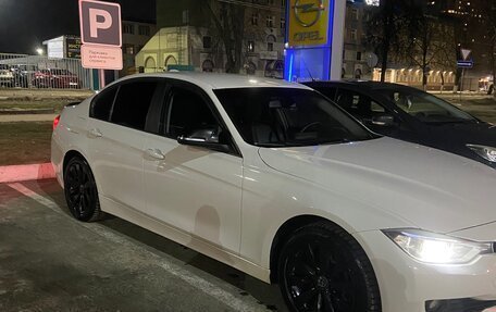 BMW 3 серия, 2012 год, 1 390 000 рублей, 3 фотография