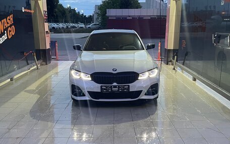 BMW 3 серия, 2019 год, 4 850 000 рублей, 13 фотография