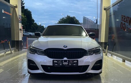 BMW 3 серия, 2019 год, 4 850 000 рублей, 14 фотография