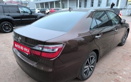 Toyota Camry, 2017 год, 2 800 000 рублей, 3 фотография