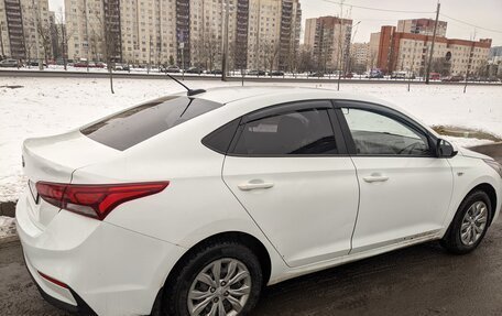 Hyundai Solaris II рестайлинг, 2017 год, 750 000 рублей, 5 фотография