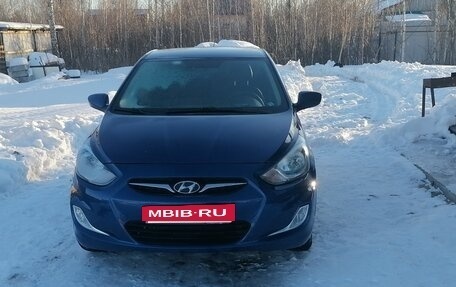 Hyundai Solaris II рестайлинг, 2012 год, 750 000 рублей, 3 фотография