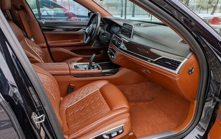 BMW 7 серия, 2019 год, 6 300 000 рублей, 12 фотография