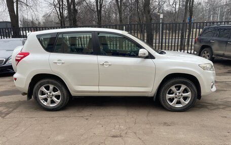 Toyota RAV4, 2011 год, 1 615 000 рублей, 2 фотография