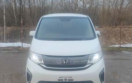 Honda Stepwgn IV, 2016 год, 2 400 000 рублей, 2 фотография