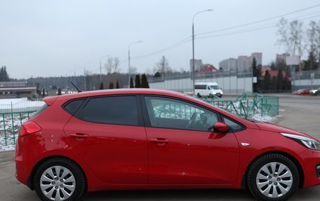 KIA cee'd III, 2016 год, 990 000 рублей, 2 фотография