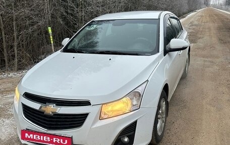 Chevrolet Cruze II, 2014 год, 870 000 рублей, 3 фотография