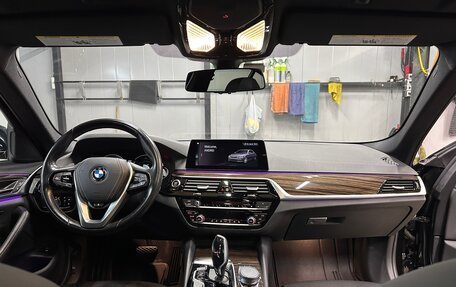 BMW 5 серия, 2019 год, 4 290 000 рублей, 15 фотография