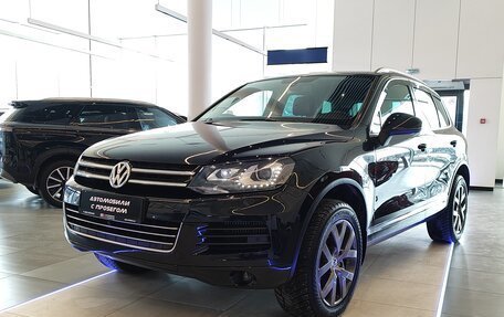 Volkswagen Touareg III, 2010 год, 2 095 000 рублей, 2 фотография