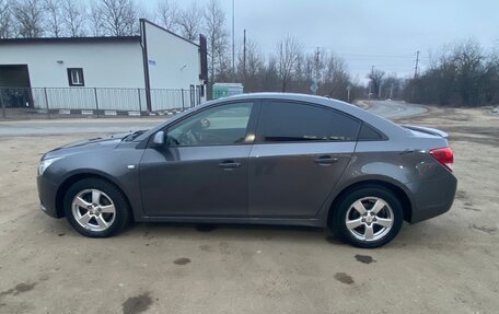 Chevrolet Cruze II, 2010 год, 680 000 рублей, 4 фотография