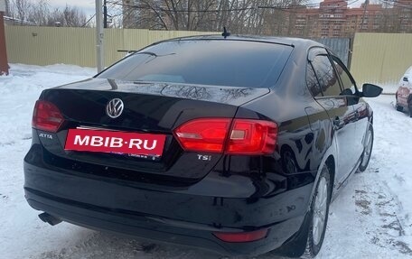 Volkswagen Jetta VI, 2013 год, 930 000 рублей, 6 фотография