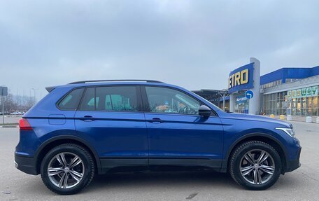 Volkswagen Tiguan II, 2021 год, 3 950 000 рублей, 30 фотография