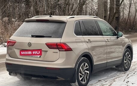 Volkswagen Tiguan II, 2018 год, 2 950 000 рублей, 3 фотография