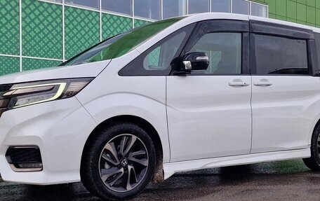 Honda Stepwgn IV, 2021 год, 2 590 000 рублей, 2 фотография