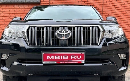 Toyota Land Cruiser Prado 150 рестайлинг 2, 2021 год, 6 900 000 рублей, 7 фотография