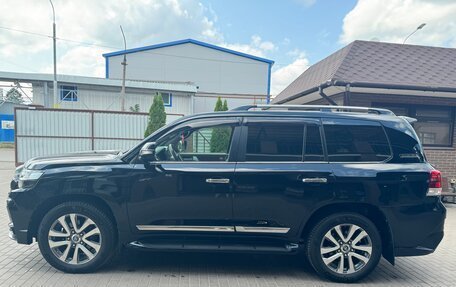 Toyota Land Cruiser 200, 2017 год, 7 750 000 рублей, 17 фотография