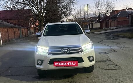 Toyota Hilux VIII, 2018 год, 3 700 000 рублей, 3 фотография