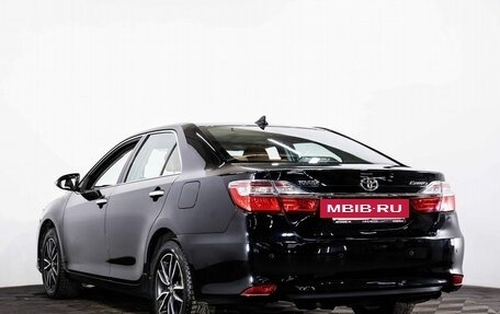 Toyota Camry, 2017 год, 2 125 000 рублей, 4 фотография