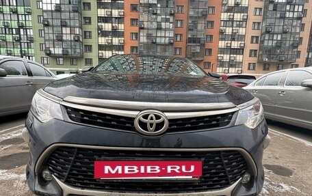 Toyota Camry, 2017 год, 2 950 000 рублей, 2 фотография