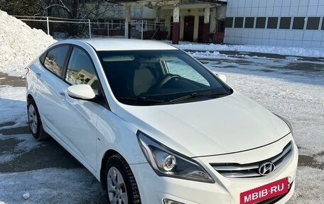 Hyundai Solaris II рестайлинг, 2016 год, 970 000 рублей, 5 фотография