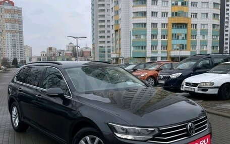 Volkswagen Passat B8 рестайлинг, 2020 год, 2 600 000 рублей, 1 фотография