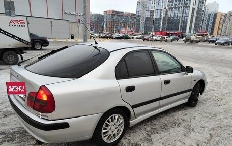 Mitsubishi Carisma I, 2002 год, 290 000 рублей, 3 фотография