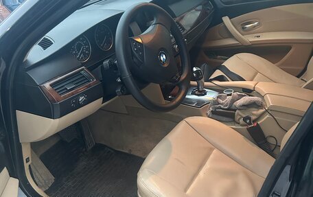 BMW 5 серия, 2008 год, 700 000 рублей, 2 фотография