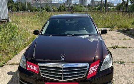 Mercedes-Benz E-Класс, 2010 год, 1 700 000 рублей, 3 фотография