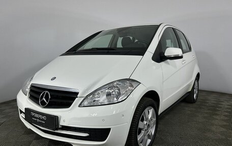 Mercedes-Benz A-Класс, 2011 год, 800 000 рублей, 1 фотография