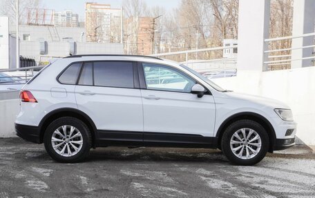 Volkswagen Tiguan II, 2017 год, 2 749 000 рублей, 5 фотография