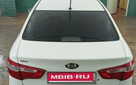 KIA Rio III рестайлинг, 2014 год, 700 000 рублей, 10 фотография