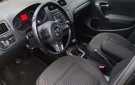 Volkswagen Polo VI (EU Market), 2013 год, 900 000 рублей, 3 фотография