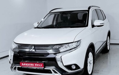 Mitsubishi Outlander III рестайлинг 3, 2021 год, 2 850 000 рублей, 1 фотография