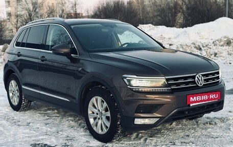 Volkswagen Tiguan II, 2017 год, 2 250 000 рублей, 3 фотография