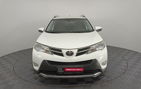 Toyota RAV4, 2015 год, 2 000 000 рублей, 2 фотография