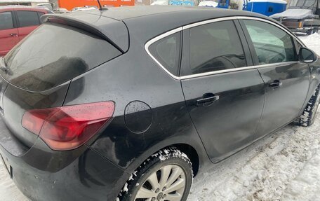 Opel Astra J, 2011 год, 650 000 рублей, 7 фотография