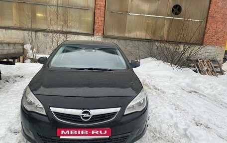 Opel Astra J, 2011 год, 650 000 рублей, 2 фотография