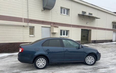 Volkswagen Jetta VI, 2009 год, 650 000 рублей, 4 фотография