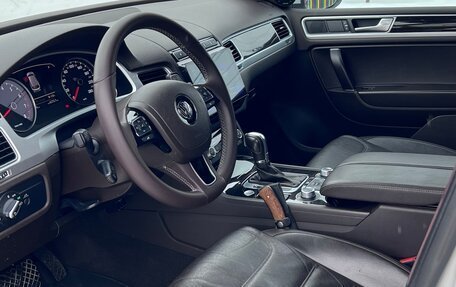 Volkswagen Touareg III, 2015 год, 3 650 000 рублей, 13 фотография