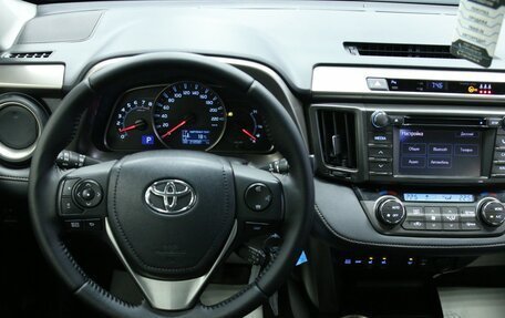 Toyota RAV4, 2013 год, 2 048 000 рублей, 15 фотография