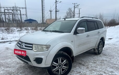 Mitsubishi Pajero Sport II рестайлинг, 2013 год, 1 549 000 рублей, 7 фотография