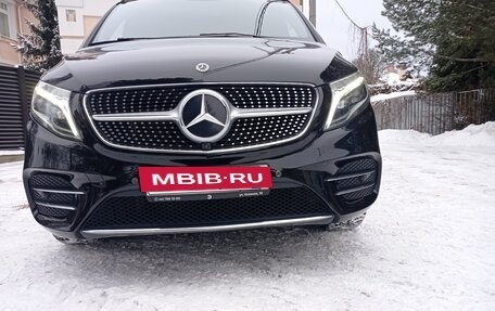 Mercedes-Benz V-Класс, 2022 год, 14 500 000 рублей, 13 фотография